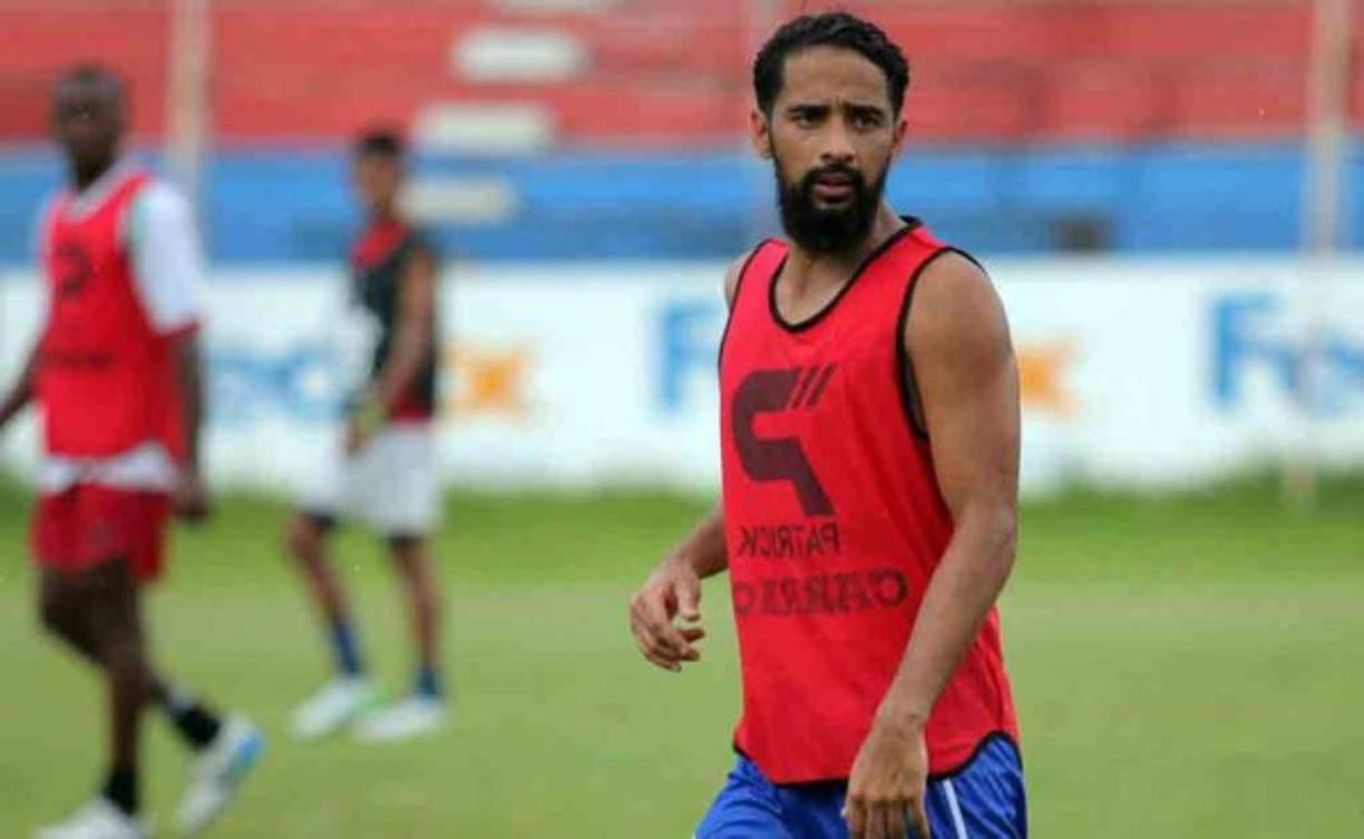 Miguel Castillo: Experimentado ex mediocampista que pasó por diversos clubes de la Liga Nacional de Honduras. Jugó en Olimpia, Universidad, Motagua, Victoria, Real España, Marathón, Platense. Hoy el ex volante es empresario.