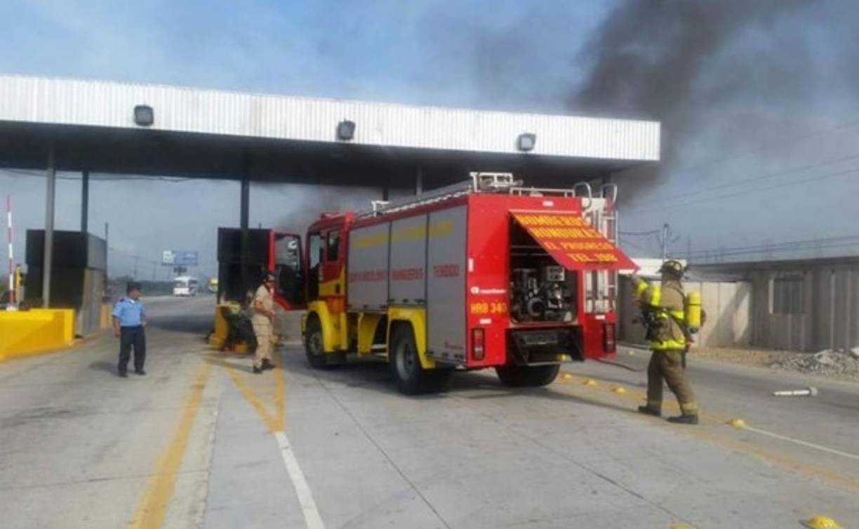 Los progreseños y municipios aledaños han reclamado que quedarán atrapados entre tres casetas de peaje.