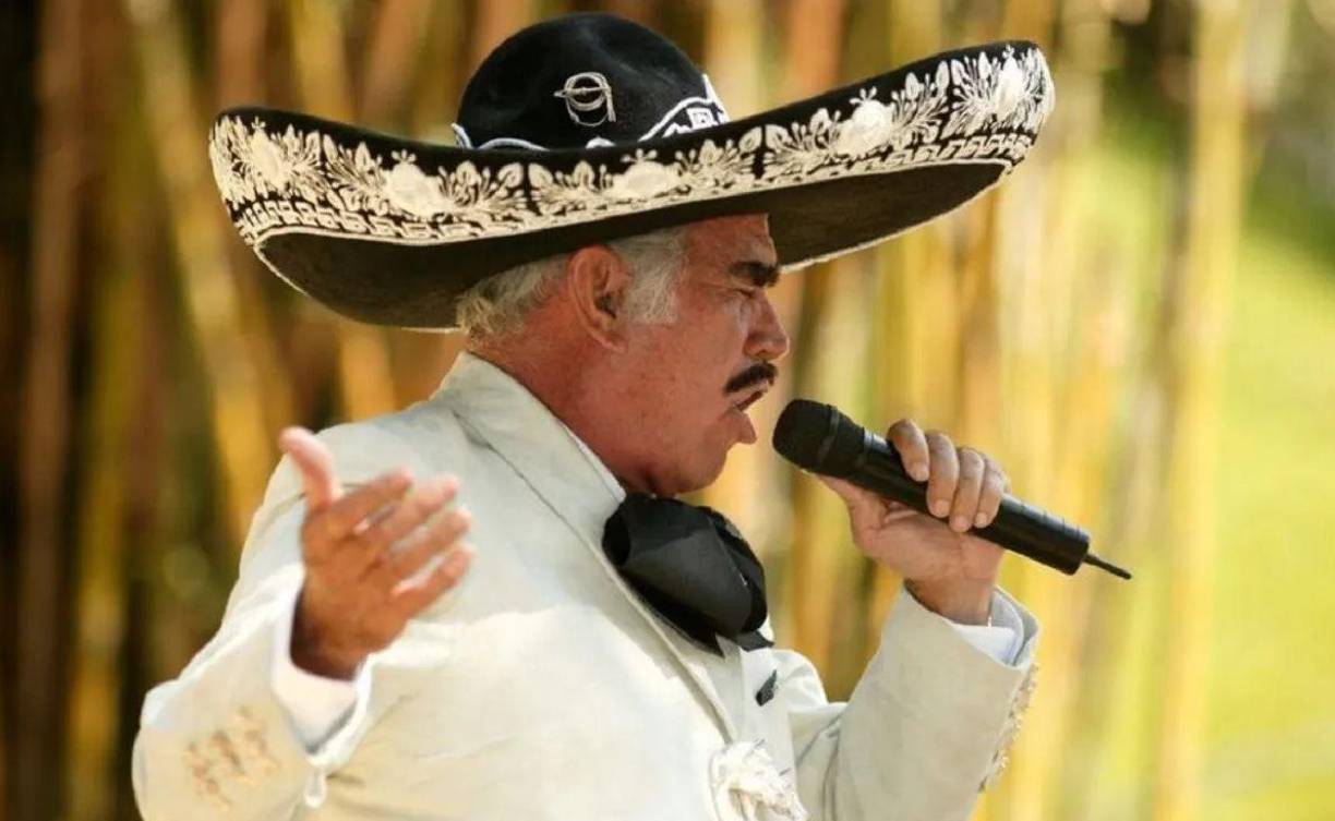 Lo mejor de esta iniciativa encabezada por Doña Cuquita fue que el público pudo entrar a Los Tres Potrillo y visitar la tumba y el altar de Chente.