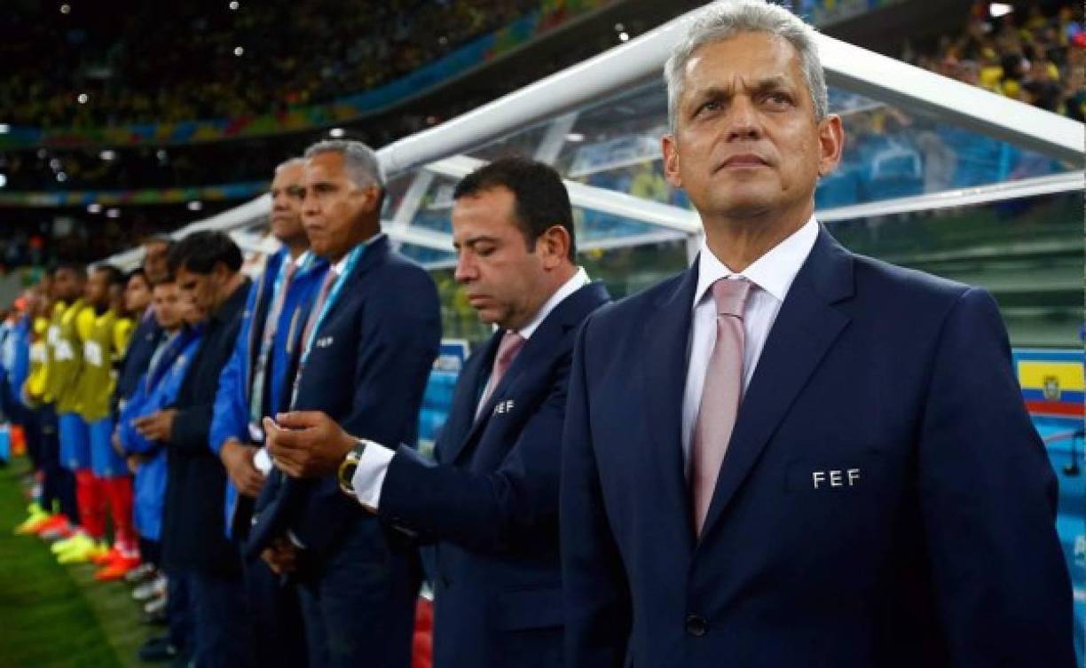 Dos Copas del Mundo - Reinaldo Rueda, además de clasificar a Honduras al Mundial de Sudáfrica 2010, también consiguió llevar a Ecuador a la justa de Brasil 2014.