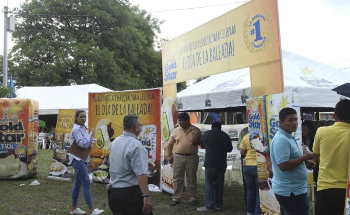 Las empresas participantes montaron llamativos puestos.