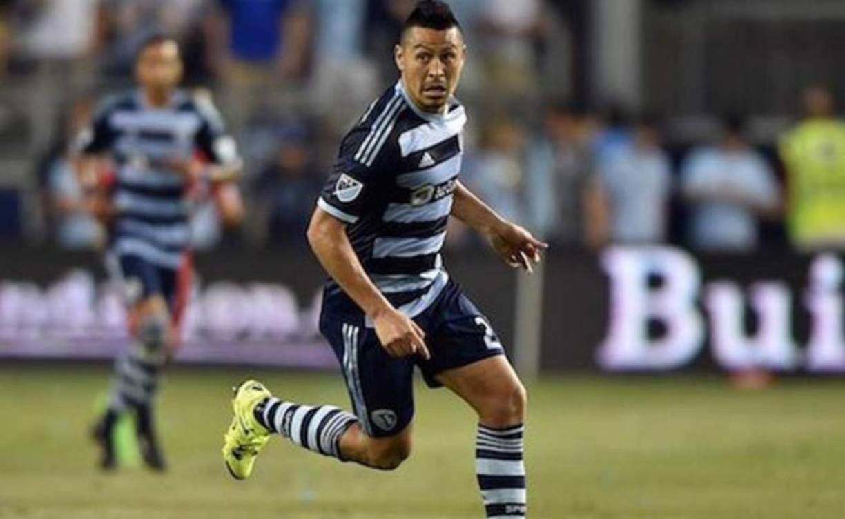 Pese a que no pudieron ganar el título de la MLS, el mediocampista hondureño Roger Espinoza fue de los mejores jugadores de su equipo en la temporada. Hoy decidió disfrutar de sus merecidas vacaciones.