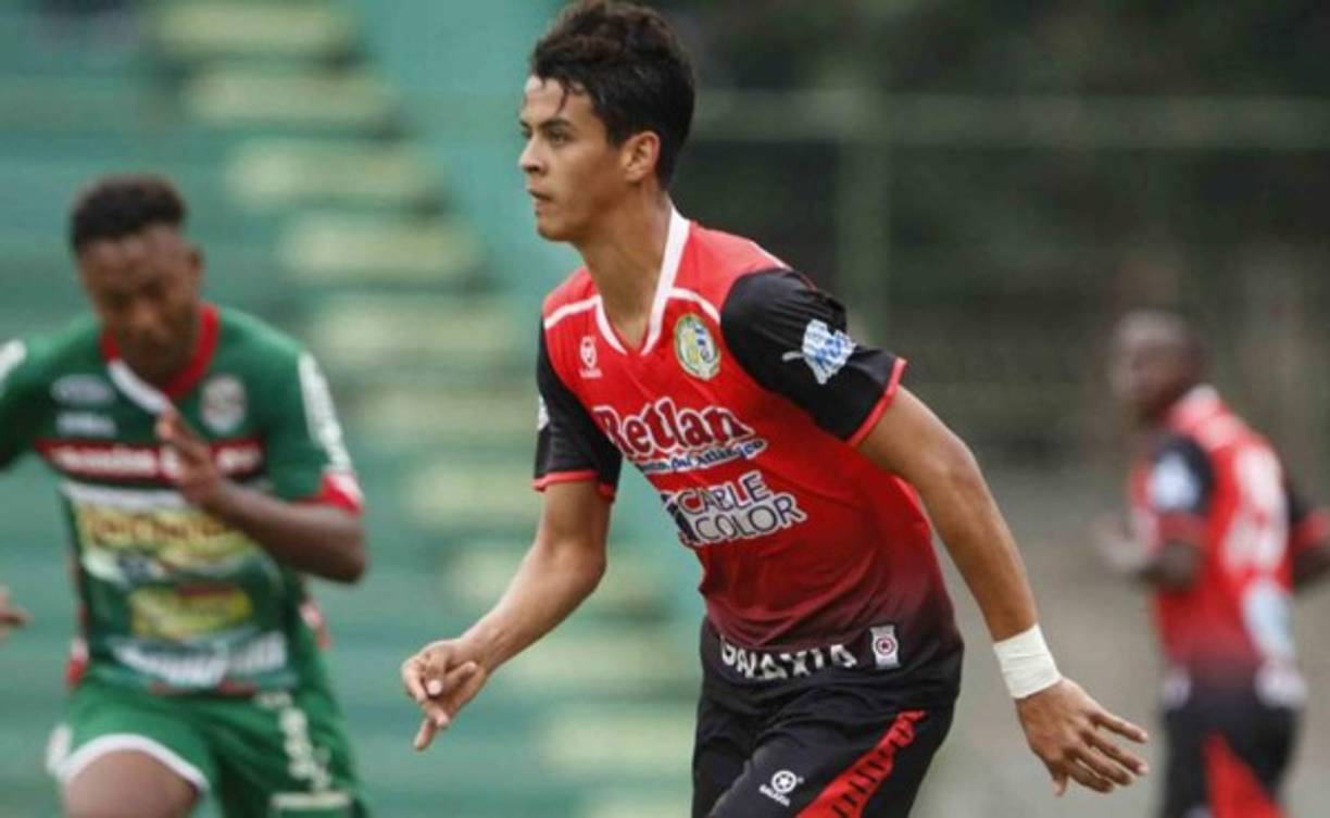 Erick Peña, ex Real España y Juticalpa, apareció entrenador con el Marathón en el inicio de la pretemporada. Reforzará la banda izquierda.