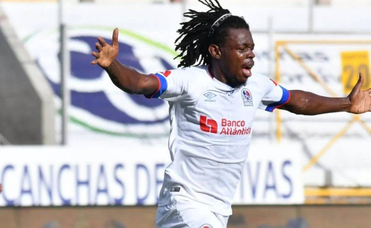 José García acompañará a Jonathan Paz en la zona baja.