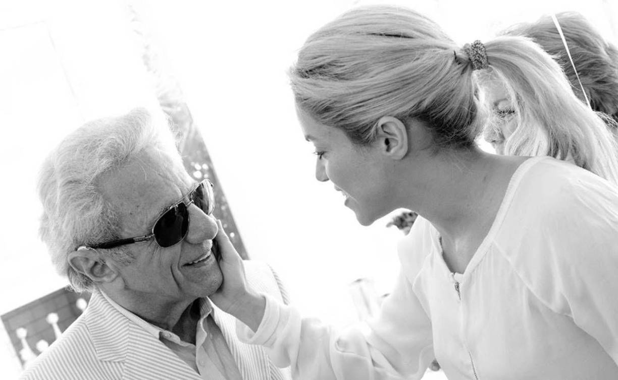 El informativo aseveró que el padre de la colombiana estaría sufriendo quebrantos cerebrales por lo que han instalado una válvula Hakim (válvula que permite extraer el exceso de líquido cefalorraquídeo).