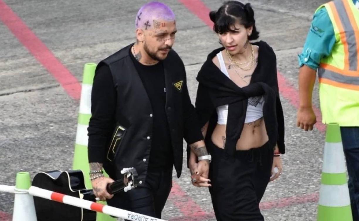 “A todos los fans de corazón, que siempre están para mí, que siempre están apoyando, quiero darles la noticia que ya no soy un papacito, ahora sí soy un papá y quiero agradecerles por todo el apoyo”, dijo el cantante.