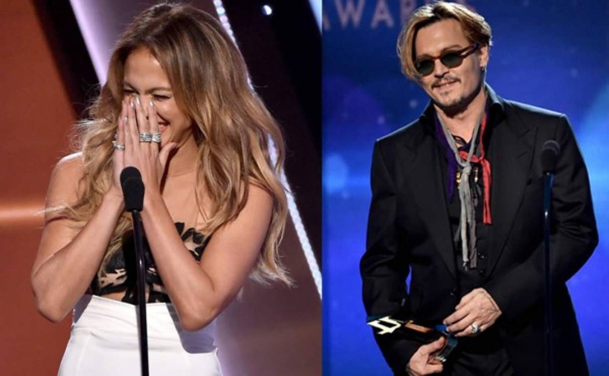 Durante la ceremonia Jennifer López se trabó y Jonny Deep apareció borracho.