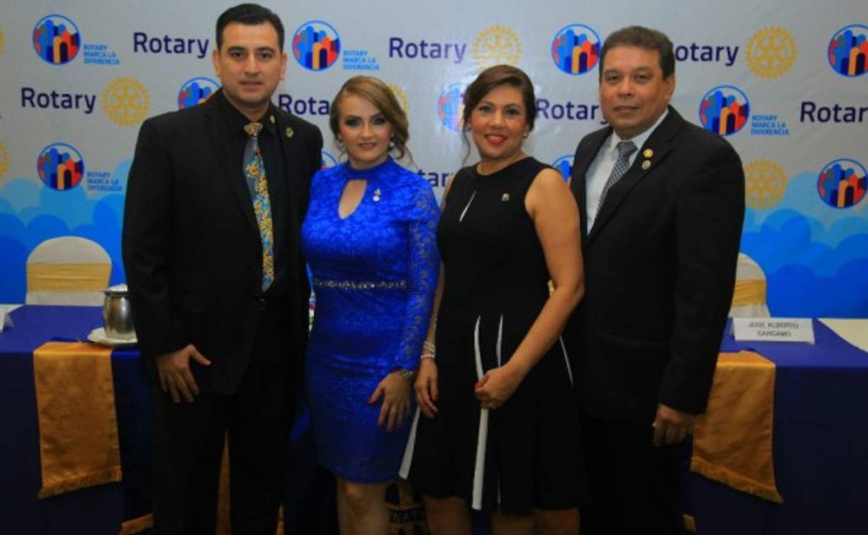 Juan de Dios y Blanca Fajardo con Geraldina y Sergio Pineda.