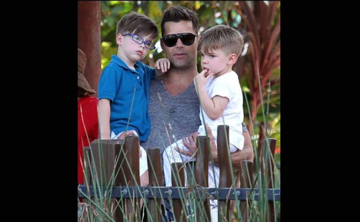 Ricky Martin con sus gemelos Valentino y Matteo.