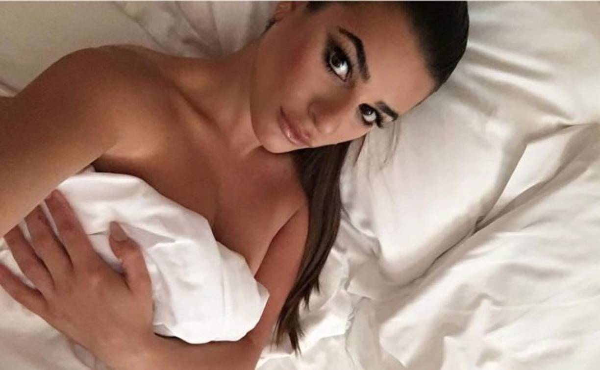 Lea Michele mostró su lado más osado en las fotografías con muy poca ropa, compartidas por ella misma en Instagram.<br/>