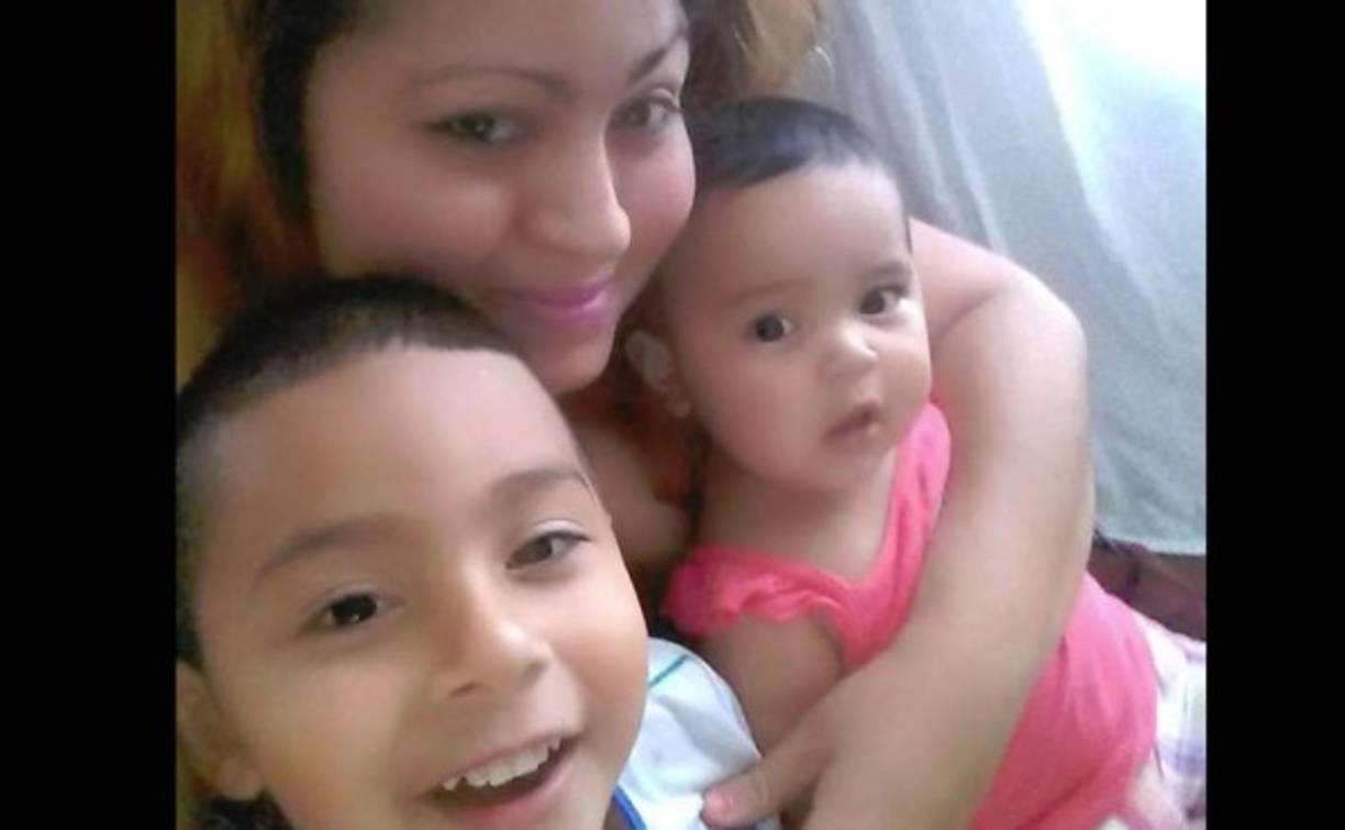 Hally Zambrano: 'Es un amor puro, sincero, incondicional hacia ellos . Ellos son mi todo'.