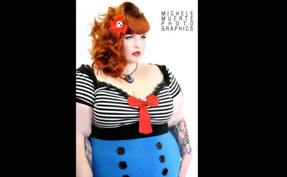 Tess Munster, talla 54, se ha convertido en una defensora de las mujeres que visten más allá de las tallas convencionales y acaba de fichar por Milk Management, una de las agencias de modelos más importantes del mundo.