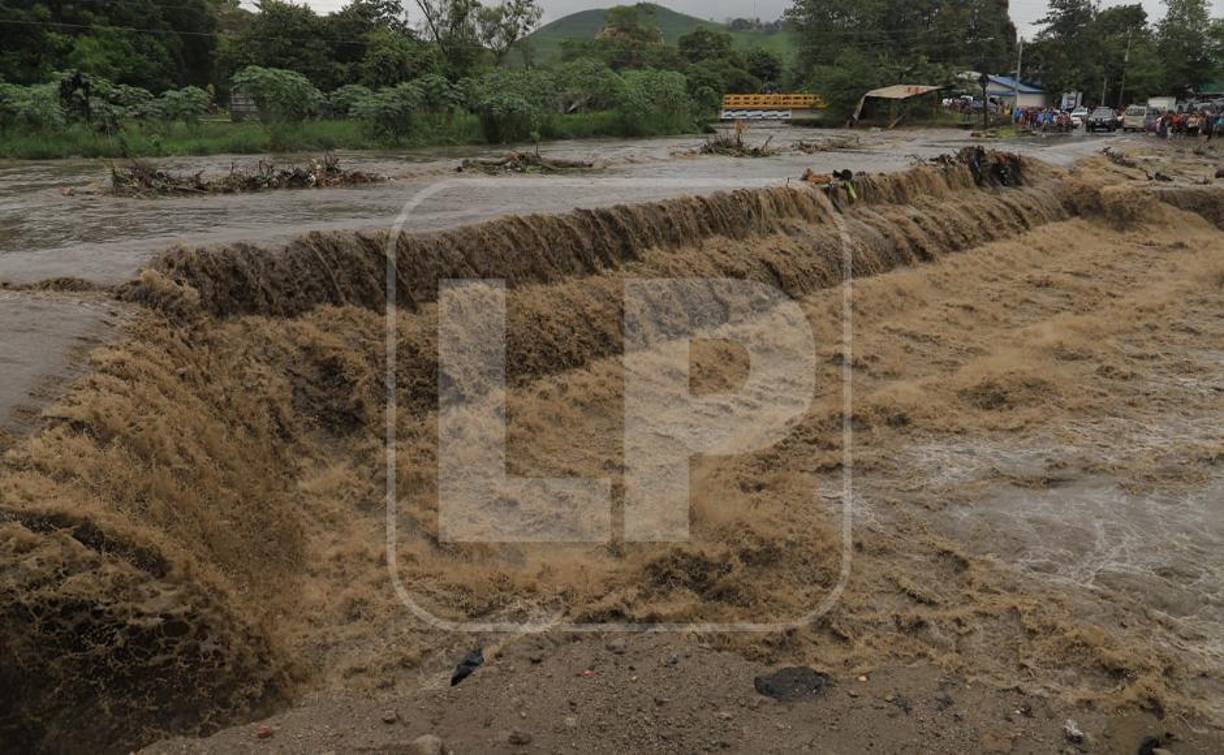 La zona, de alta plusvalía, depende mucho del tránsito en ese vado, que conecta a varias colonias como la Juan Lindo, Continental, Colombia, Zerón y el barrio Río de Piedras.
