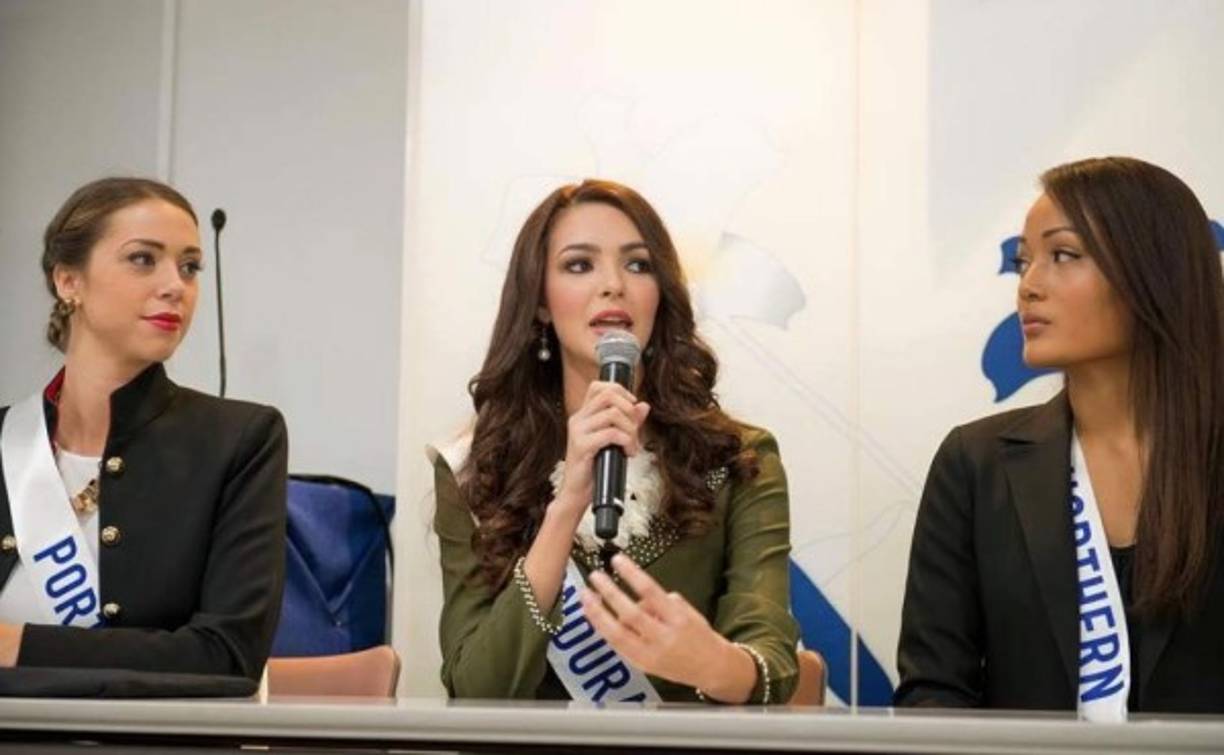 La joven hondureña lleva más de 15 días en la nación asiática representando con orgullo a país.