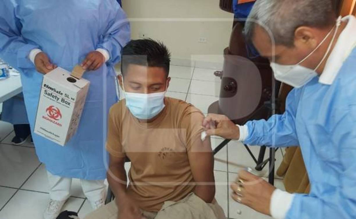 4. Cuerpos de socorro, por ejemplo, bomberos y Cruz Roja.