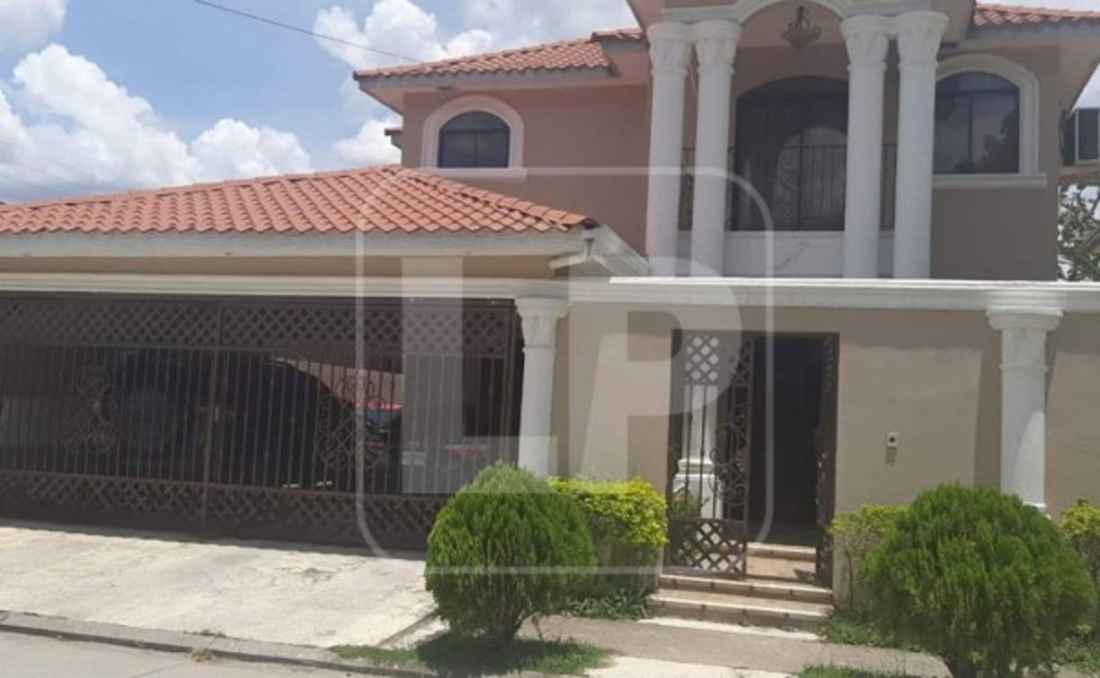 También le cayeron a 24 sociedades mercantiles, cinco embarcaciones y 97 vehículos ligados a testaferros del extraditable Fredy Donaldo Mármol Vallejo.