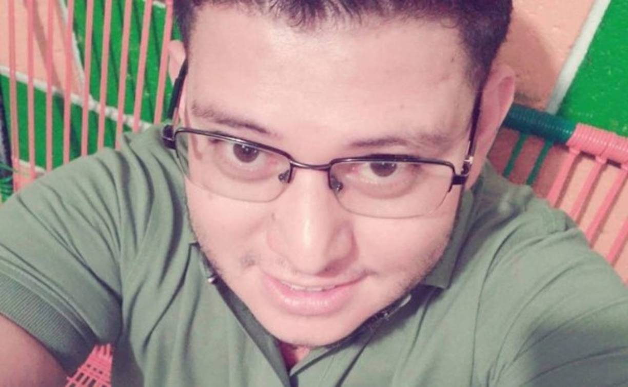 Información proporcionada hasta ahora detalla que el hombre se dirigía a un restaurante cercano para dejar unos productos.