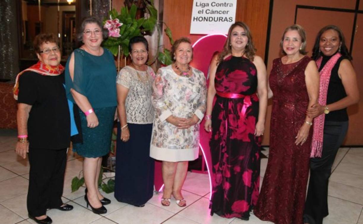 Narda Menjívar, Yessylle Sheran, Leily Alvarado, Gemma Racciatti, Lorena Alfaro, Rosa Arzú y Gracibel Gómez.
