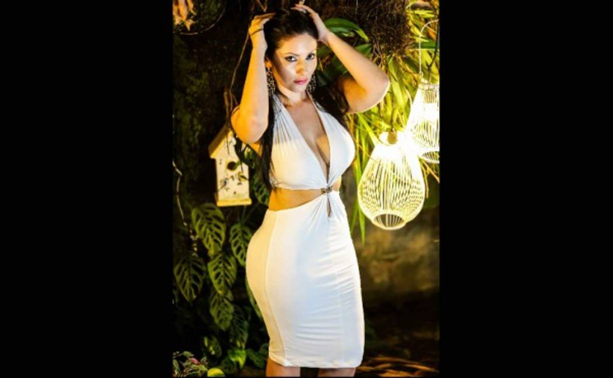 Ariana dijo que nunca pensó en subirse a la tarima.