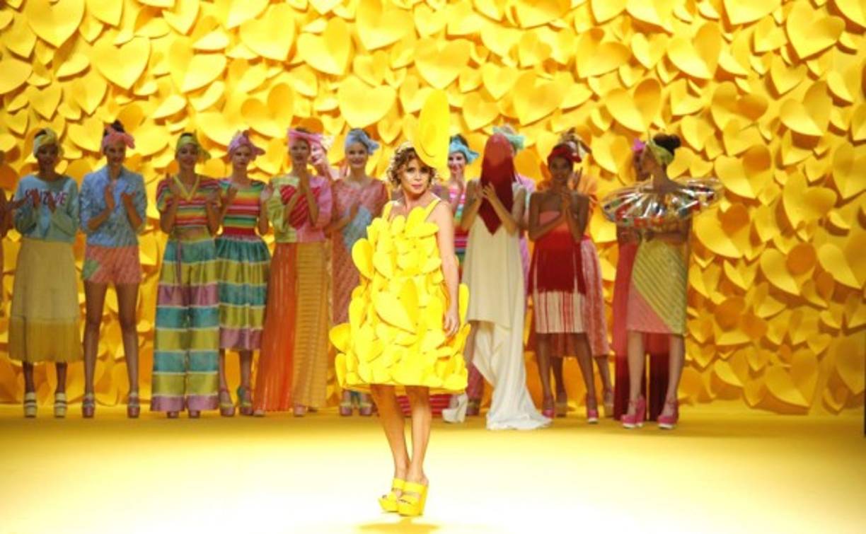 La diseñadora Ágatha Ruiz de la Prada será la invitada especial para la novena edición de Fashion Week Honduras a realizarse en el mes de Septiembre en la capital hondureña.