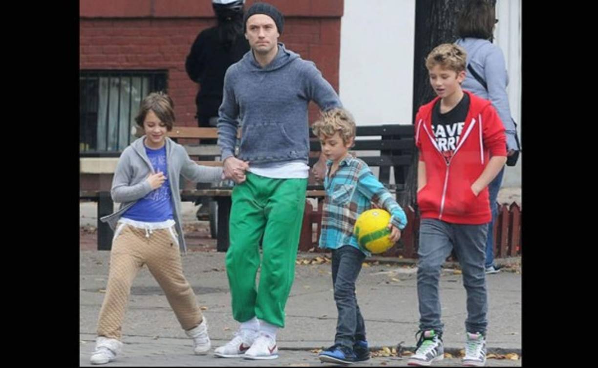 Jude Law es padre de cinco hijos.