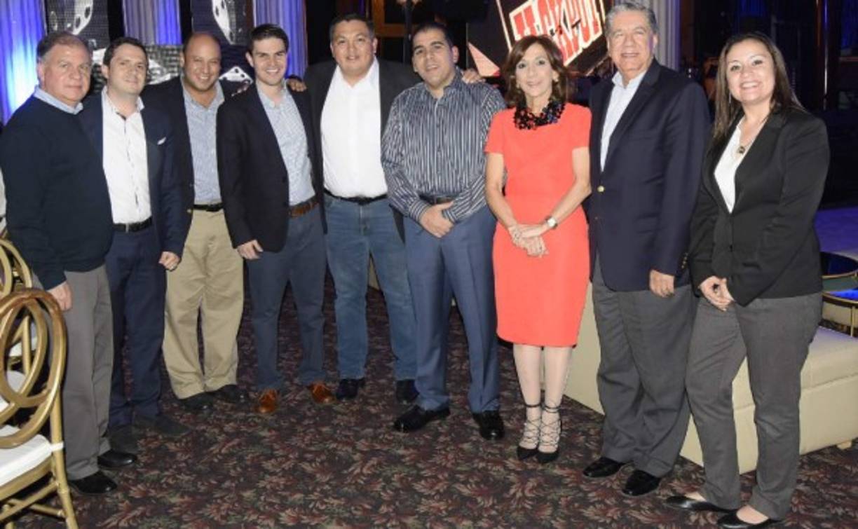 Gerardo Calvo, Felipe Gallego, Juan Carlos Arriaga, Luis Palma, Mario García, Mario Faraj, Diana Larach, Manny López y Mariana Codoñer.