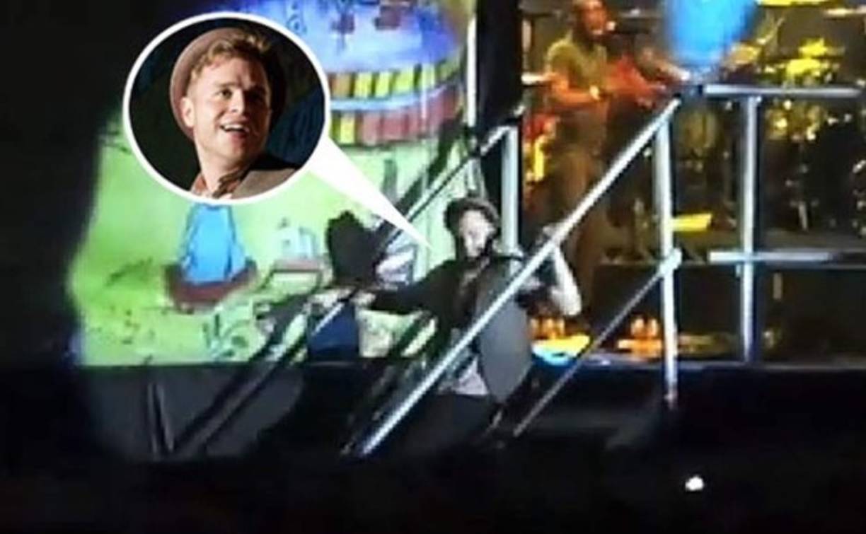 Olly Murs quedó mal parado con esta caída.