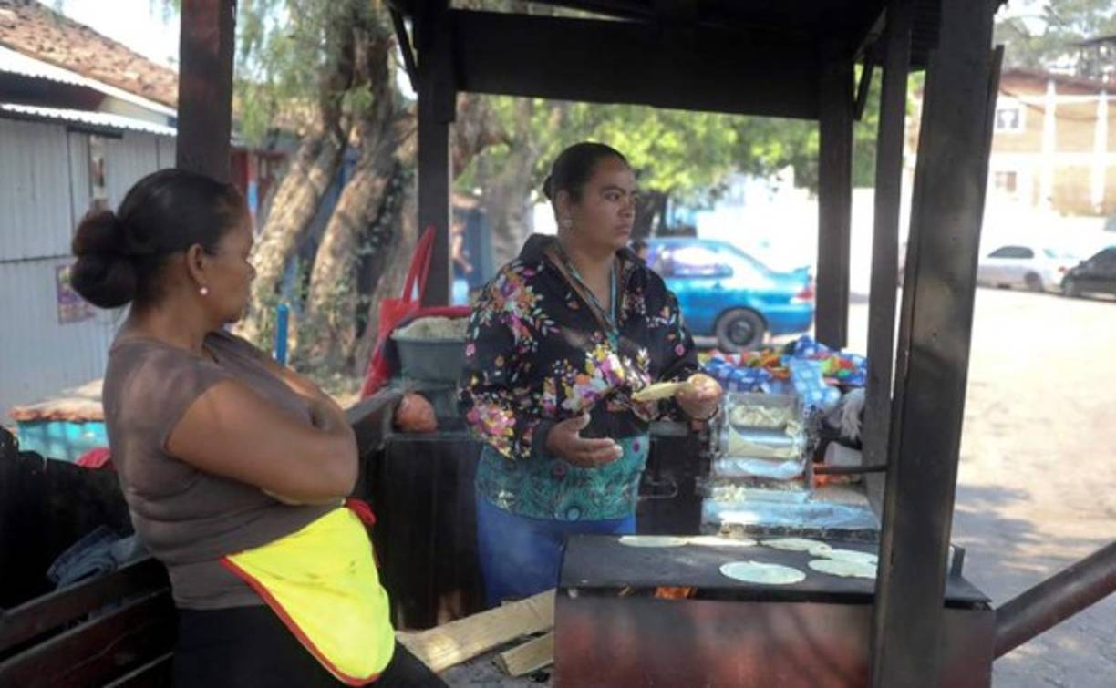 Cifras del Observatorio de la Violencia dan cuenta que cada 23 horas hay un asesinato de una mujer en Honduras, una cifra que 'se mantiene pese a la pandemia', según la directora del Observatorio de la Violencia de la Universidad Nacional Autónoma de Honduras (UNAH), Migdonia Ayestas.