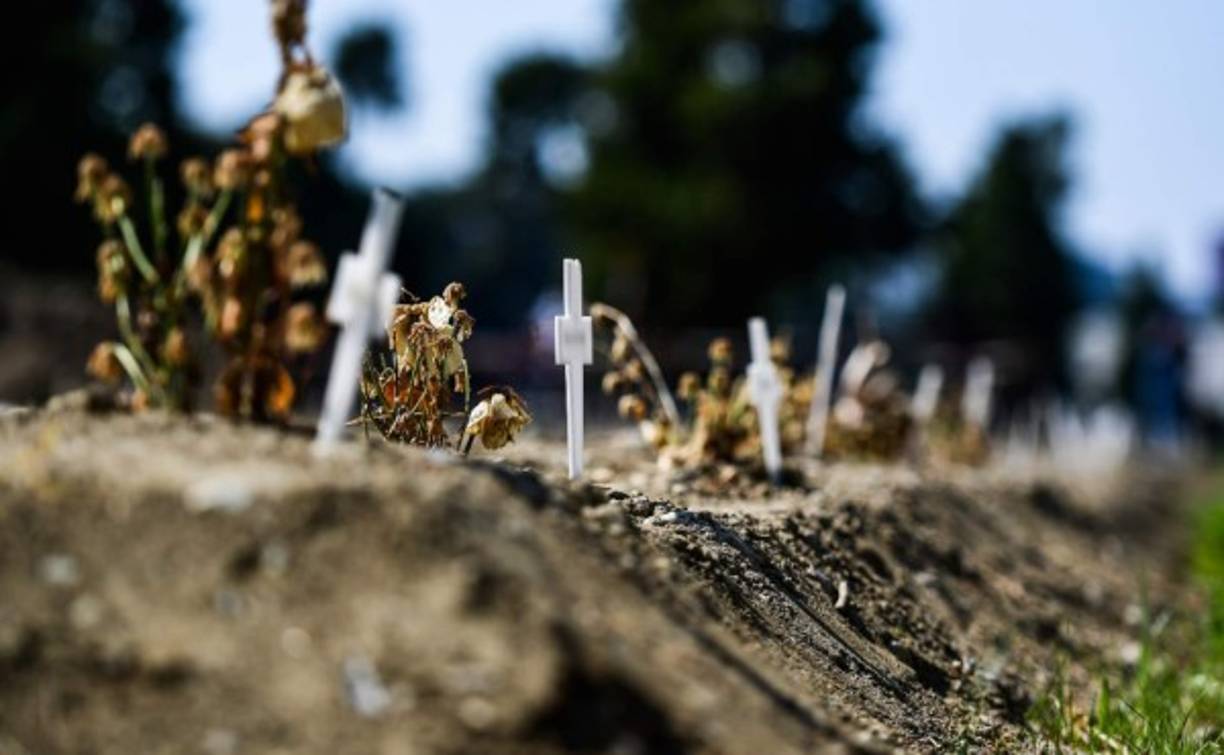 'Milán ha aguantado, pero ha pagado un precio altísimo, pues hemos perdido a muchos de nuestros hijos. En algunos casos ha sido aún más trágico porque algunos han muerto sin familia y sin nadie al lado', reconoció el regidor en las redes sociales.