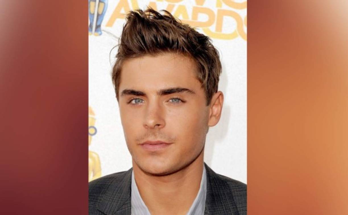 Zac Efron con puntas hacia un lado. Un corte que favorece a todo tipo de rostros.