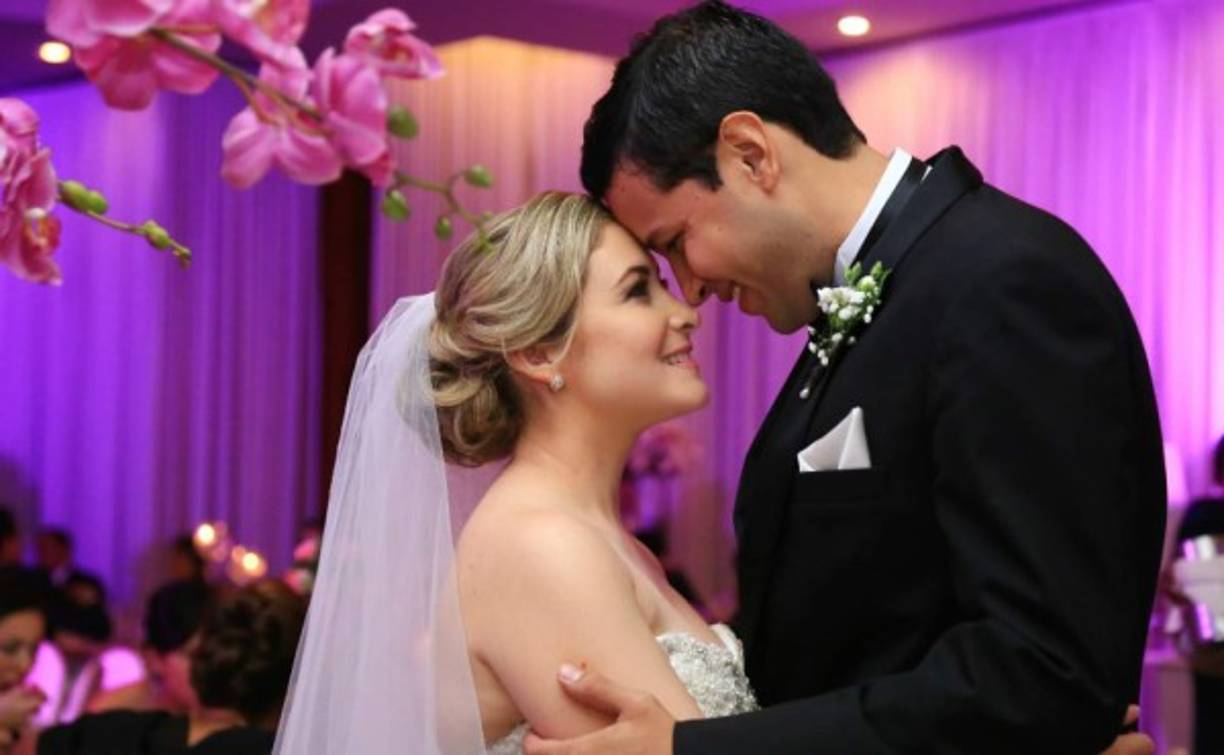 Tan enamorados, Padla Boquín y Gustavo Morales.