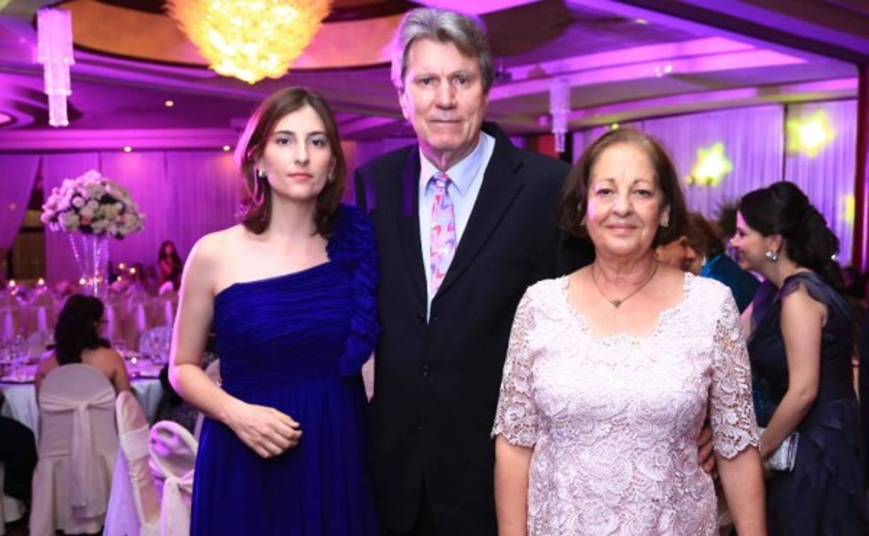 María, Petter y Sandra Frohmader .