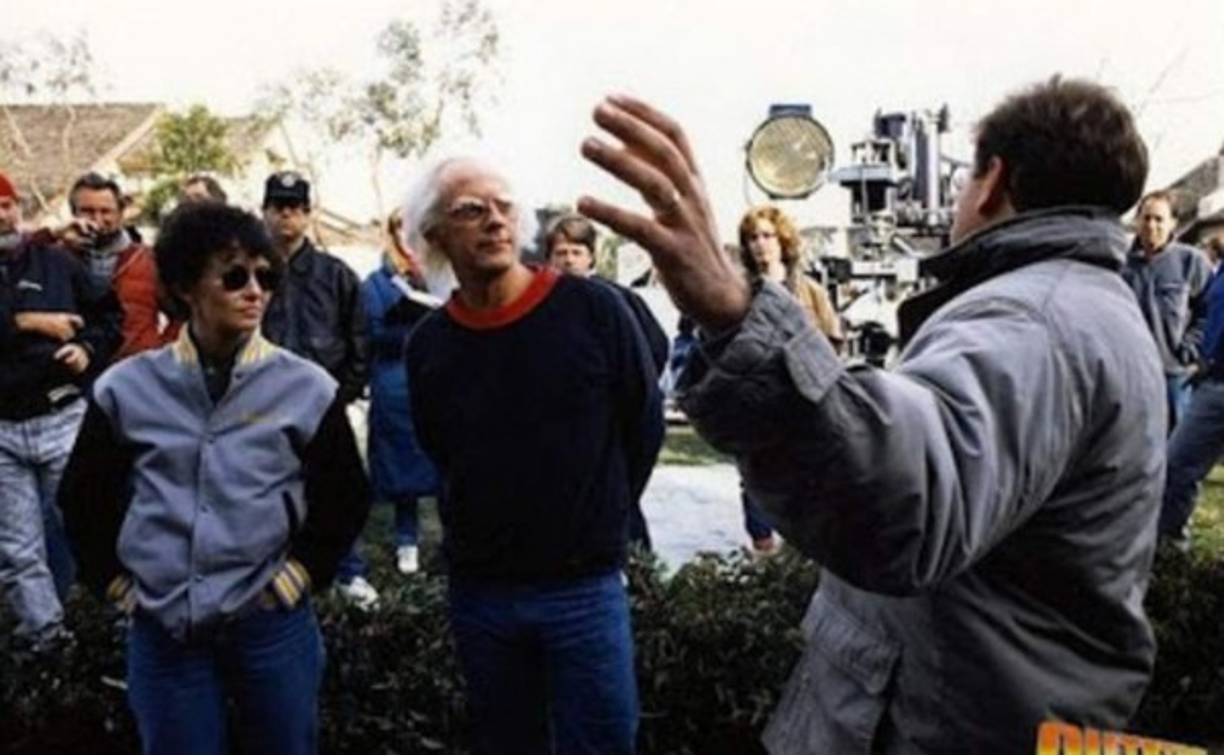 Repasando el libreto.