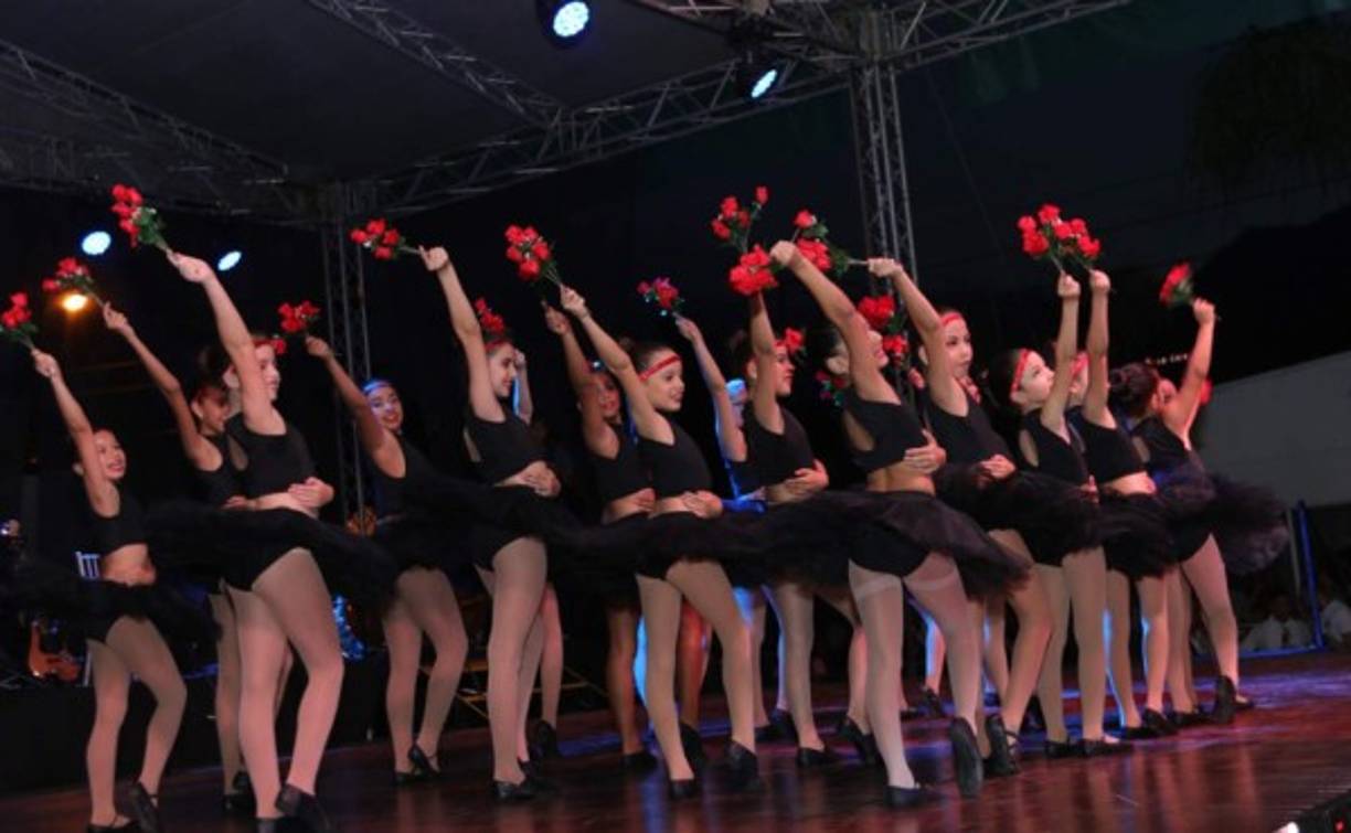 Sampedranos disfrutaron de un en evento lleno de talento en la celebración del Día Internacional de la Danza.