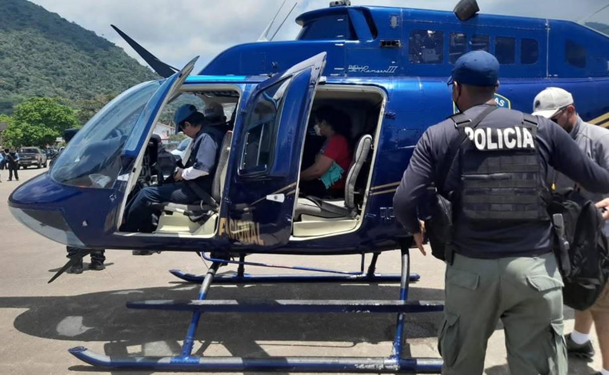 La Policía anunció este domingo la captura de Herlinda Bobadilla, del clan de presuntos narcotraficantes Montes Bobadilla, en una operación donde murió su hijo Tito y fueron capturados otros tres integrantes de esta agrupación, en la mira de Estados Unidos.