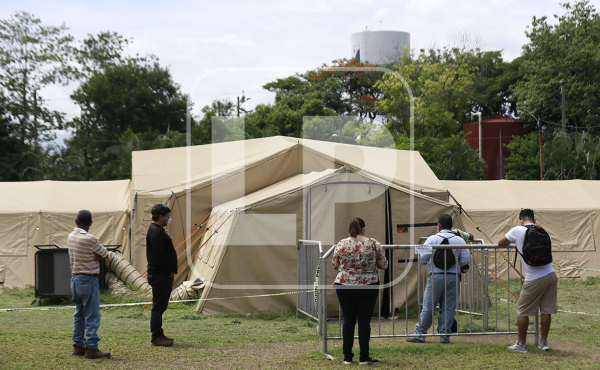 “Lo que se instaló nada más fue una carpa que no cumplía ni los requisitos básicos o mínimos para atender pacientes en momentos críticos de la pandemia”, dijo el MP.