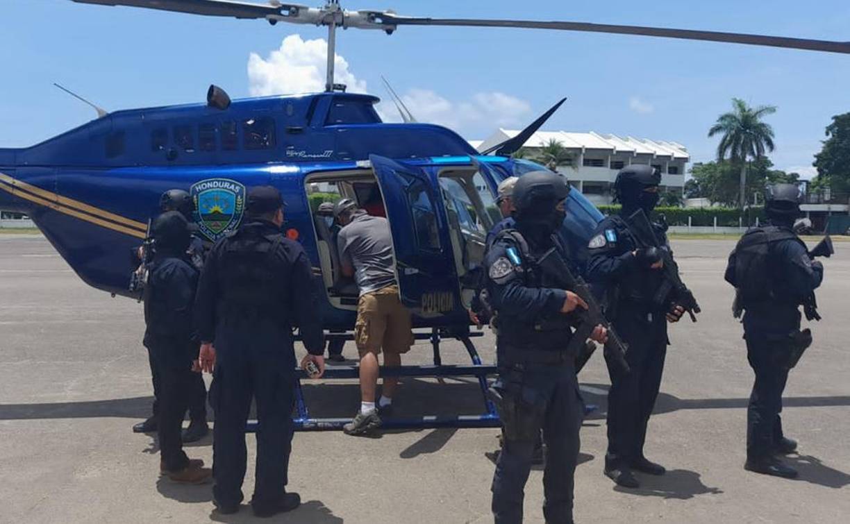 Este clan se abastece, transporta y distribuye drogas y blanquea ganancias ilícitas obtenidas del narcotráfico a través de América Central, México y Estados Unidos, de acuerdo con Washington.