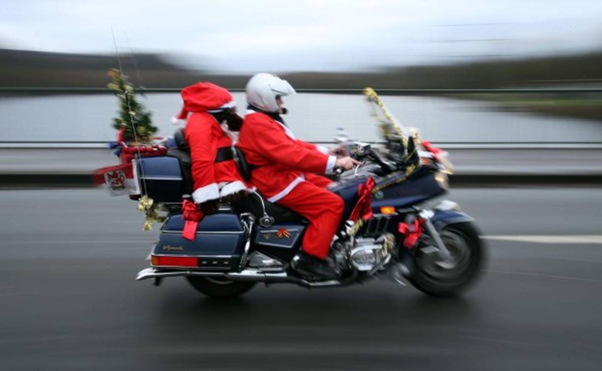 Santa también atendió una reunión de motociclistas celebrada en en sur de Alemania donde se reúnen todos los años a tomar café, chocolate y hablar.