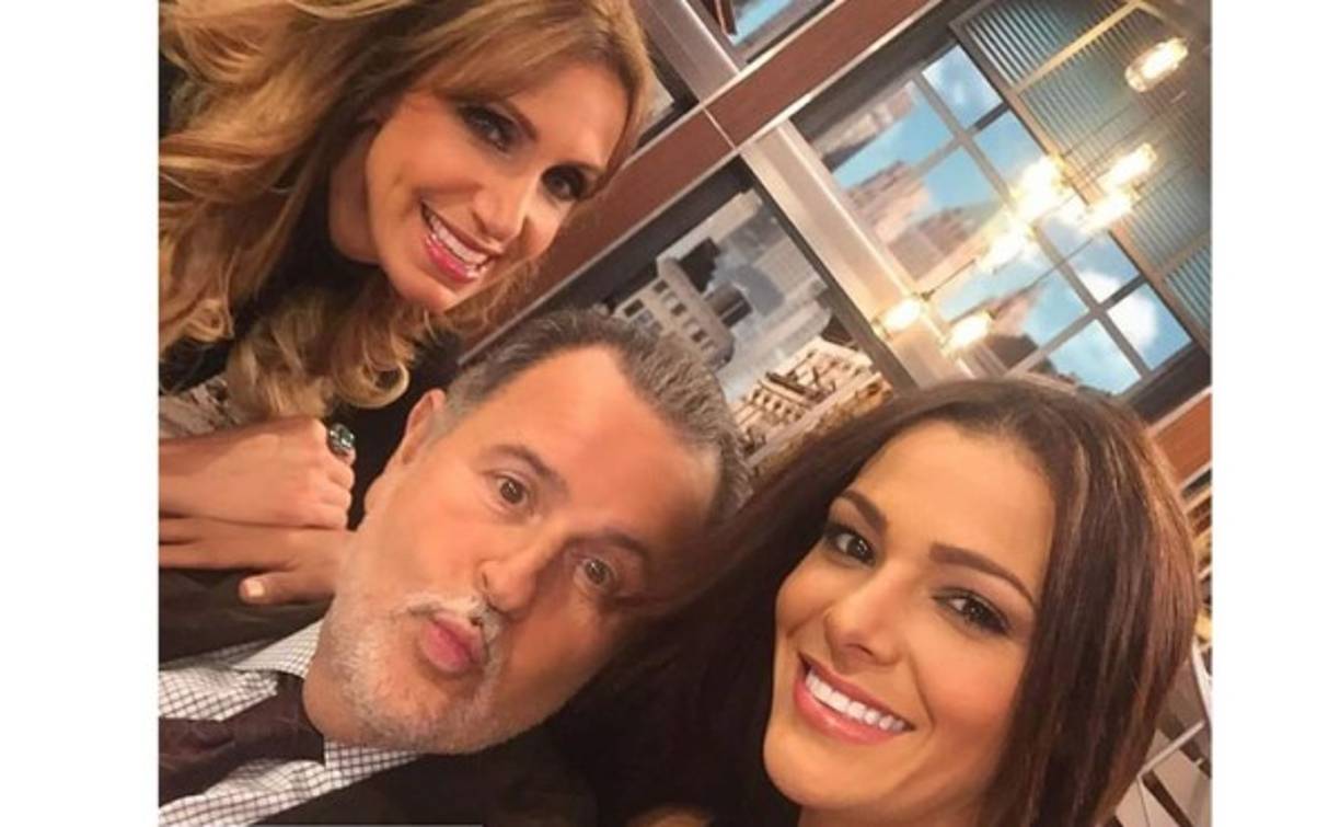 Nathalia Casco junto a Lili Estefan y Raúl de Molina.