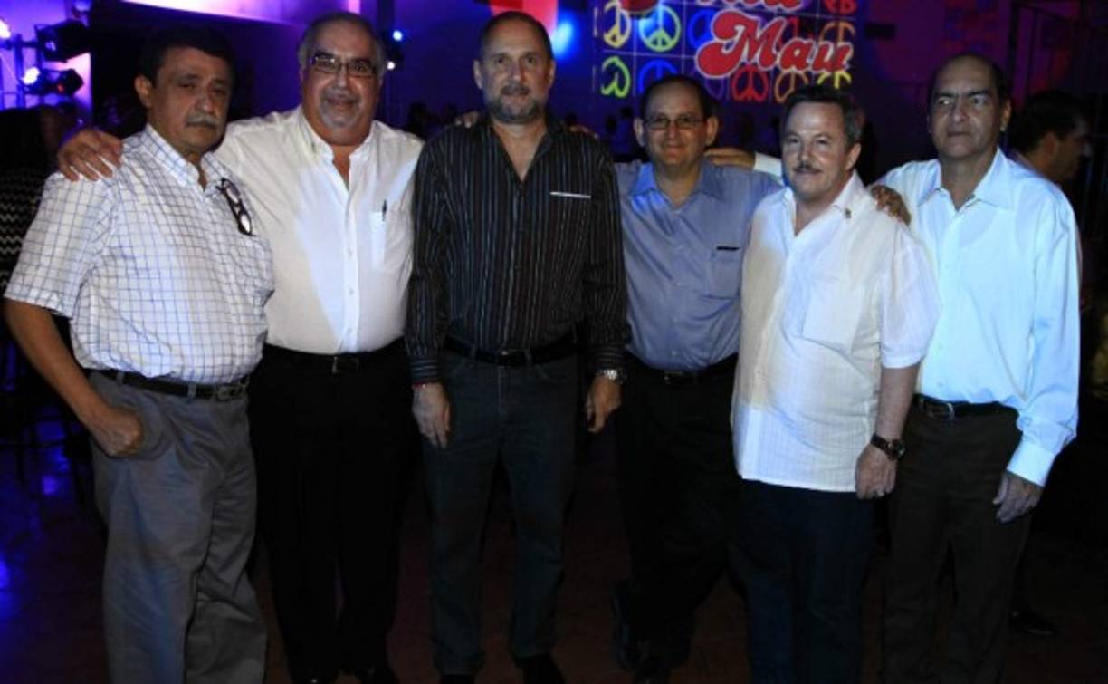 Carlos Handal, Kike Zablah, Roberto Panting, Óscar Bueso, José Handal y Enrique Hernández.