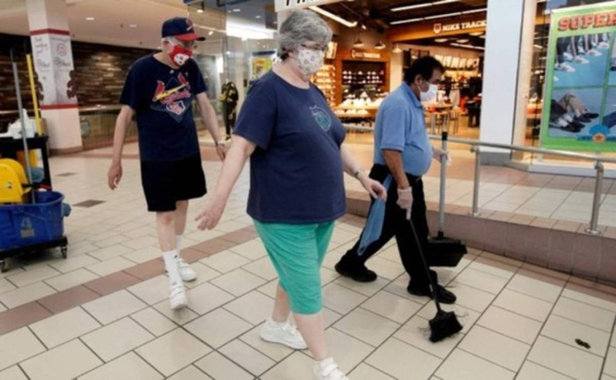 Los estados comenzaron a subir las persianas de algunos restaurantes, gimnasios y salones de belleza.