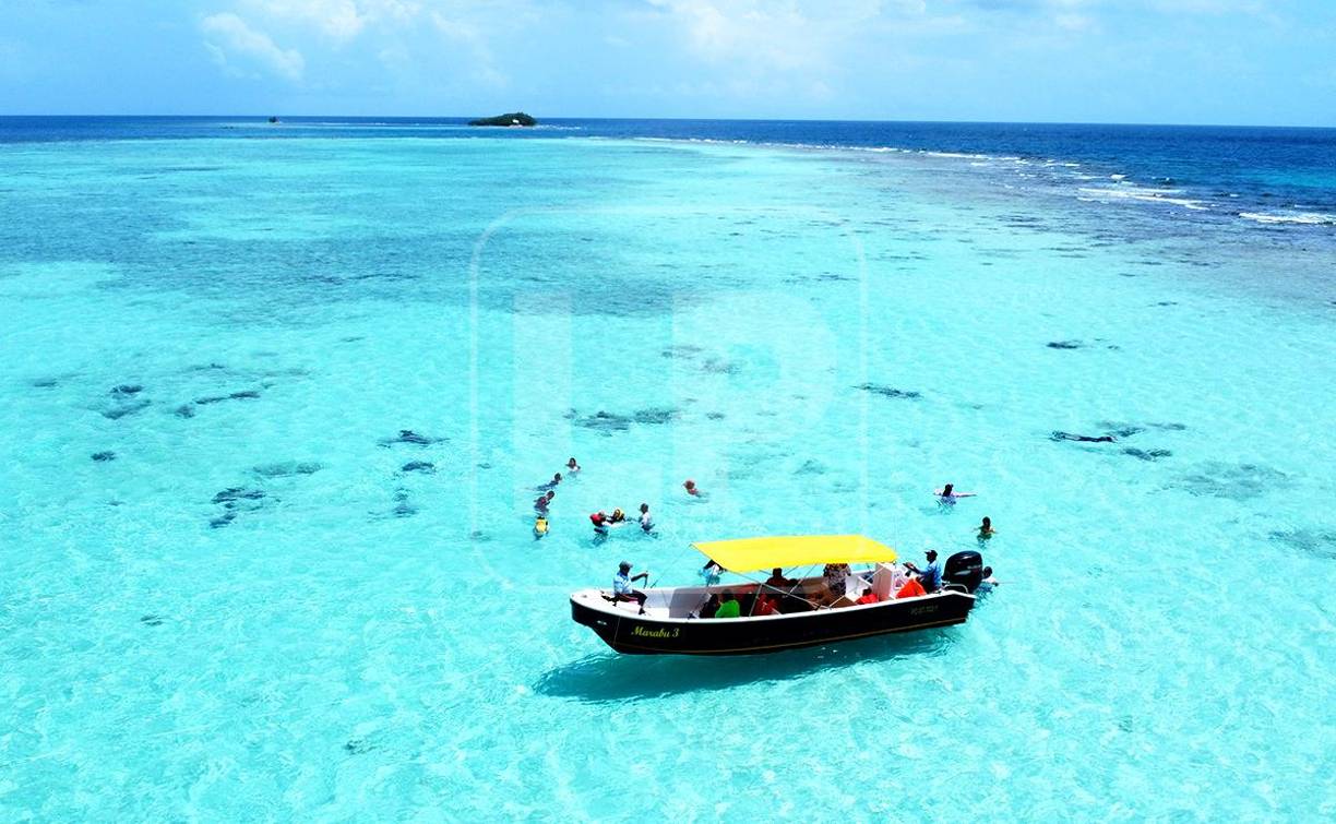 Las aguas templadas de la piscina natural son propicias para refrescarse. Para ir a este lugar, la mejor época es la del verano, para que el mar de camino a los cayos, no se encuentre alterado. 