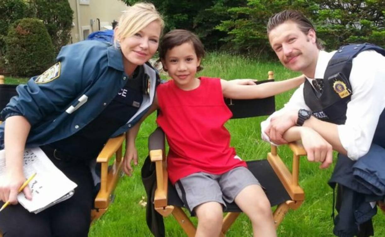 Ángel Romero en un set de la Ley y el Orden.