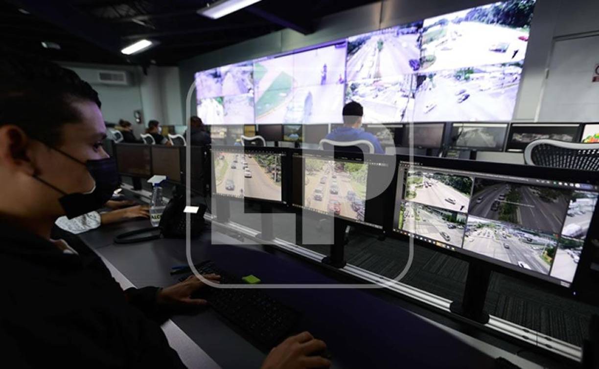 El alcalde Roberto Contreras explica que el propósito es apoyar a la Policía Nacional mientras el 911 resuelve sus problemas.“Es un centro con tecnología avanzada que cuenta con todo el equipo. De esta forma, le decimos al Gobierno y al 911 que no están solos, que tienen el apoyo del Centro de Movilidad”, dijo.