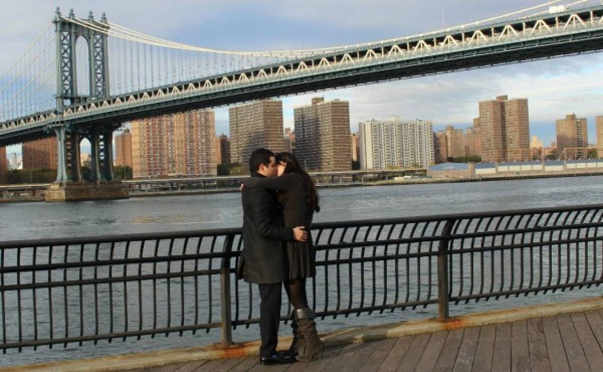 Los enamorados tuvieron momentos cómplices minutos después de la hermosa sorpresa del novio para la novia.