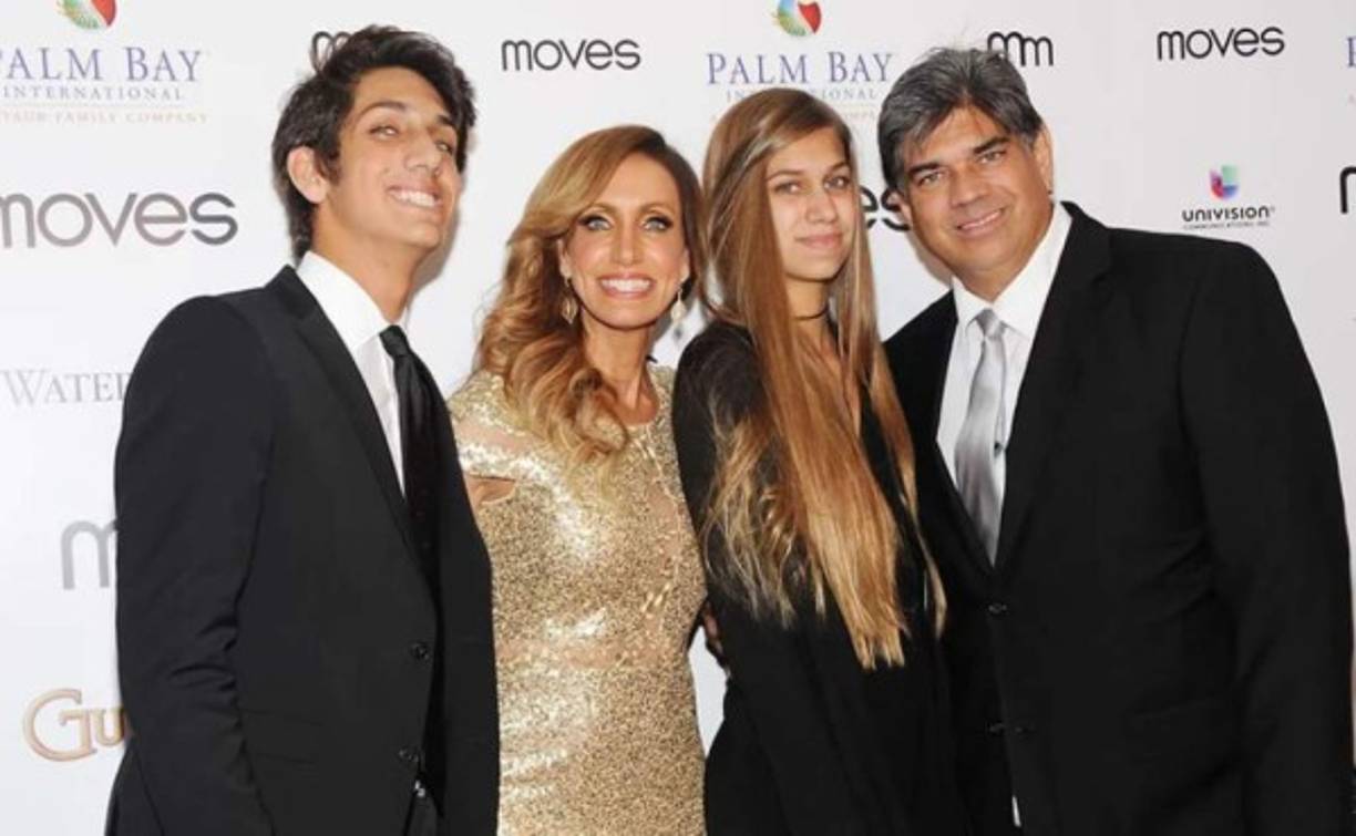 La reportera detalla que al parecer el empresario mantiene una puja porque no está de acuerdo con la cantidad establecida por la pensión de la jovencita.