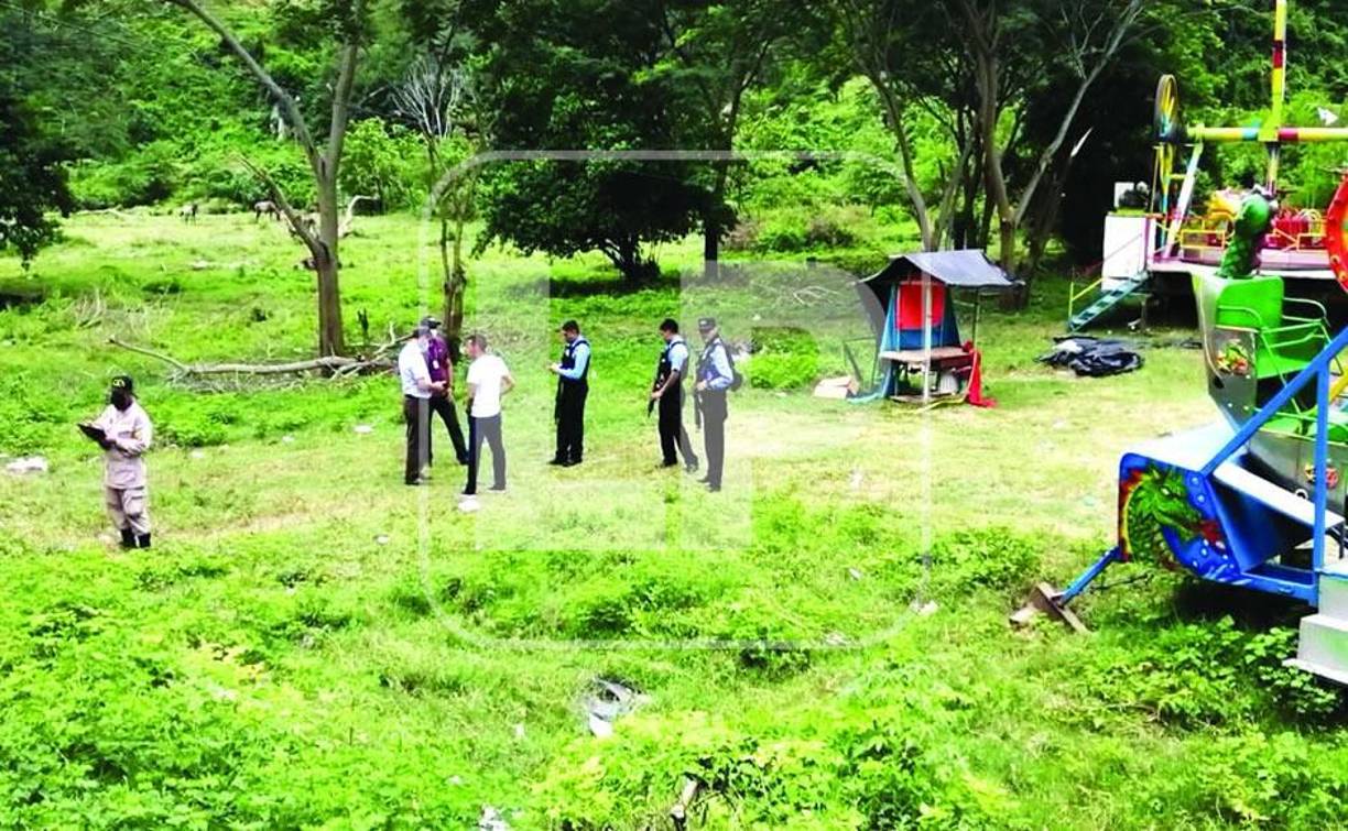 Alejandra Sabillón, pobladora de Santa Bárbara, comentó que “decomisaron algunos juegos; pero en los pueblos siguen llevando otros que son peligrosos, ya que no son inspeccionados por los Bomberos, ya todos sabíamos que ese caso iba a quedar en la impunidad, por las familias humildes no toman acciones. Ese caso no solo marcó a la familia de la niña, sino a todo el pueblo, y como no tomaron medidas, miles de niños y hasta las personas adultas siguen en riesgo al subirse en esos artefactos peligrosos”.