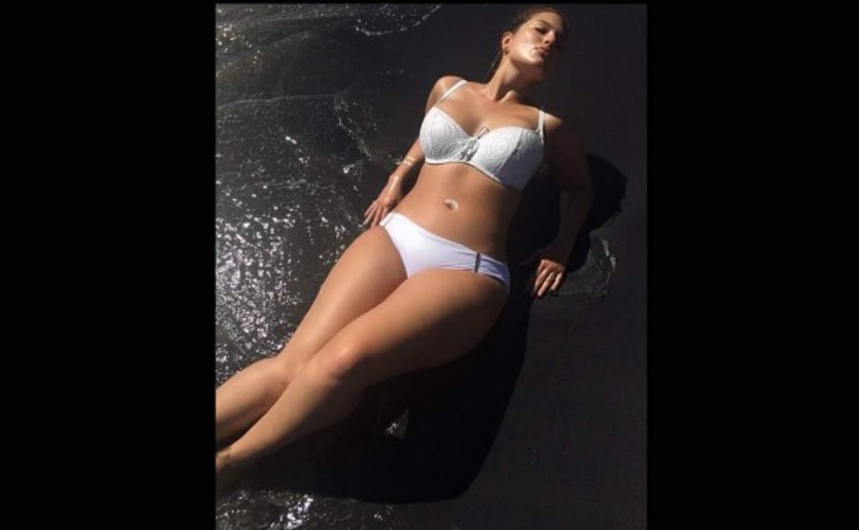 'El mundo está listo para más curvas en bikini', asegura Graham de la campaña.