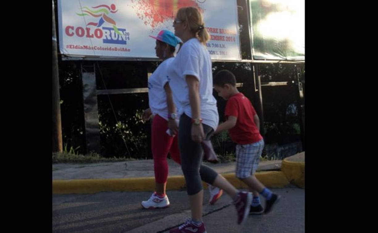 Las familias hondureñas compartieron de una mañana muy feliz en el Colorun 2014.
