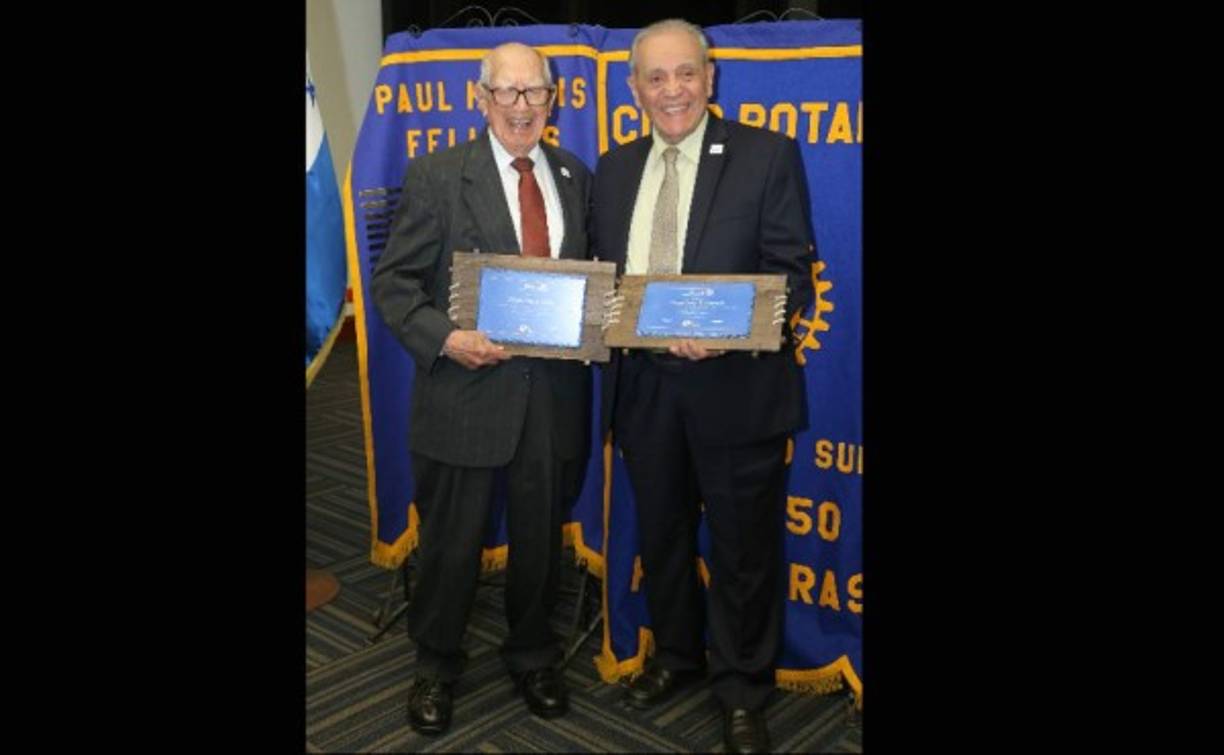 Jorge Bueso Arias y Napoleón Larach Jamis.